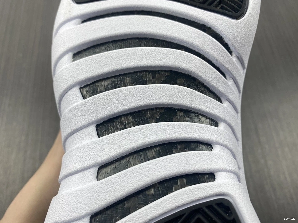 Rep Playoffs (2022) Retro Jordan - 12 CT8013-006 0509